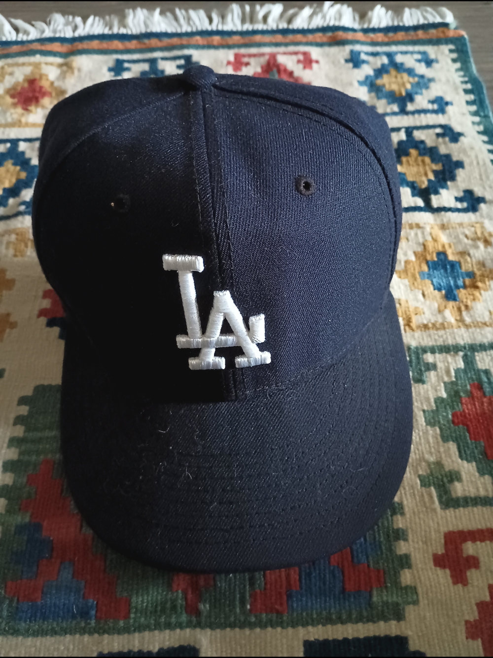 Los AngelesÊtes vous disponible maintenant, j LA Embroidered Baseball Cap - Navy